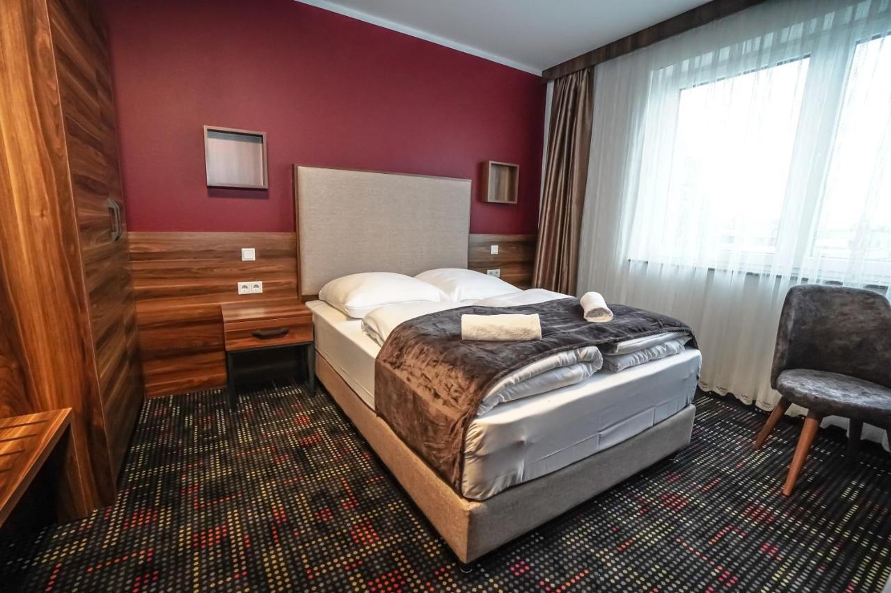 Sunset Hotel 3*