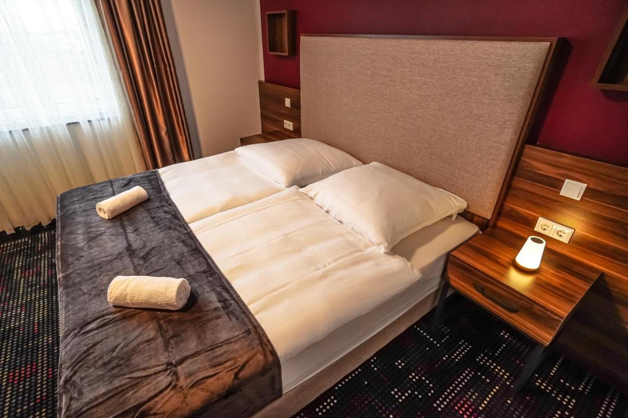 Sunset Hotel 3*